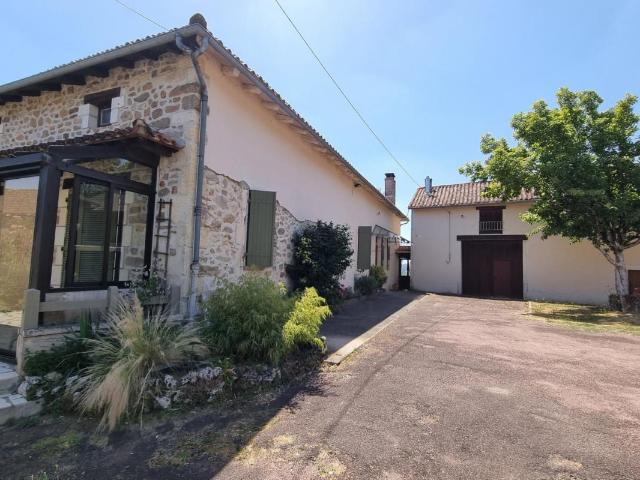 Maison vente à Nontron, Saint-pardoux-la-rivière