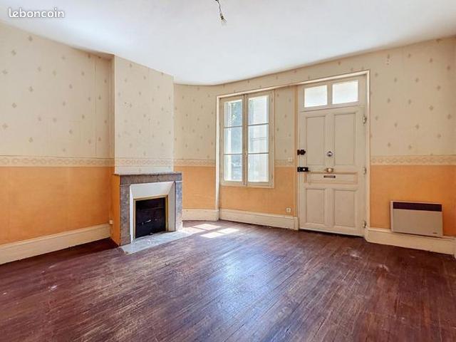 Maison vente à Loches, Pocé-sur-cisse