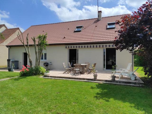 Maison vente à Mamers, Champfleur