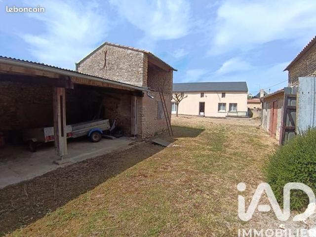 Maison vente à Bressuire, Nouvelle-Aquitaine
