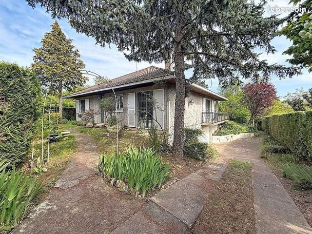 Maison vente à Créteil, Villecresnes