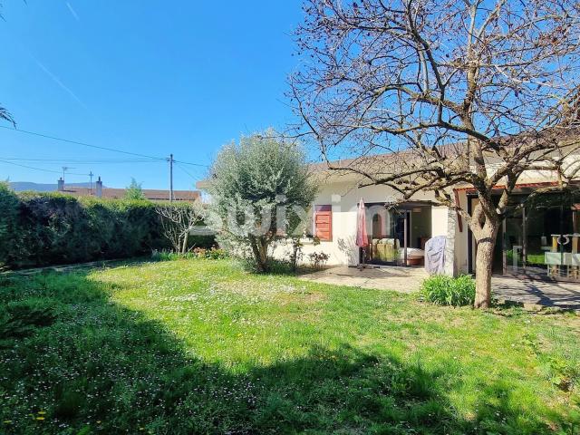 Maison vente à Saint-Julien-en-Genevois, Ville-la-grand