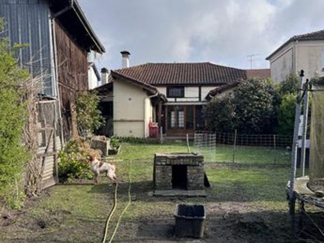 Maison vente à Mont-de-Marsan, Sabres