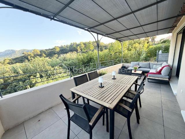 Maison vente à Arrondissement de Toulon, Le Revest-les-eaux