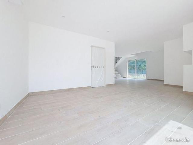 Maison vente à Blaye, Générac