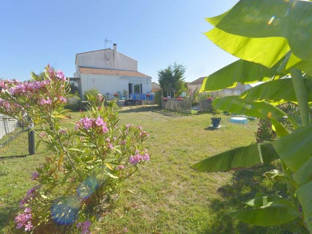 Maison vente à Saintes, Semussac