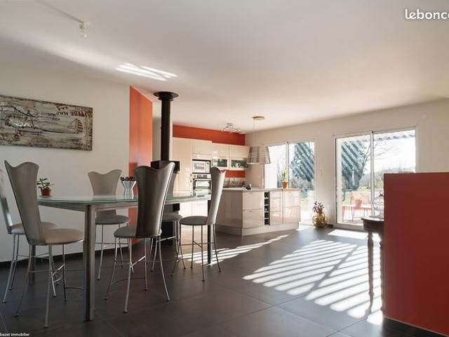 Maison vente à Riom, Charbonnières-les-varennes