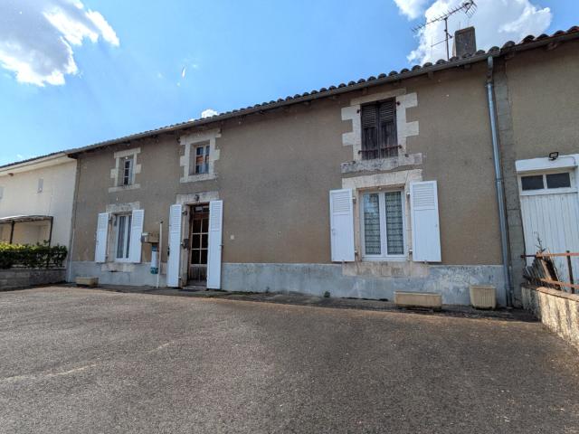 Maison vente à Montmorillon, La Chapelle-bâton