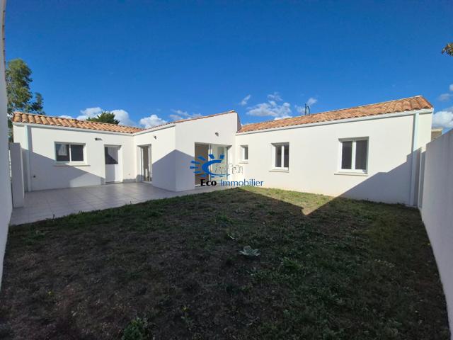 Maison vente à Zone Commerciale de l'Aunis, Ferrières