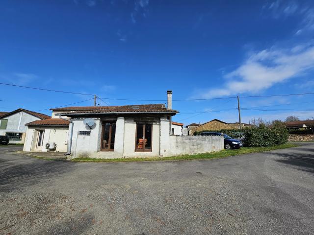 Maison vente à Confolens, Cherves-châtelars