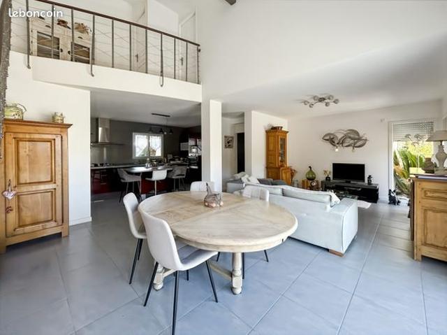 Maison vente à Montmorillon, L'isle-jourdain