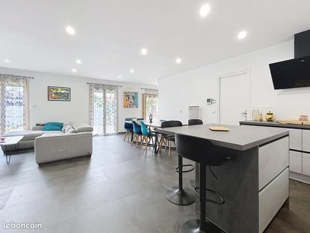 Maison vente à Bordeaux, Carbon-blanc