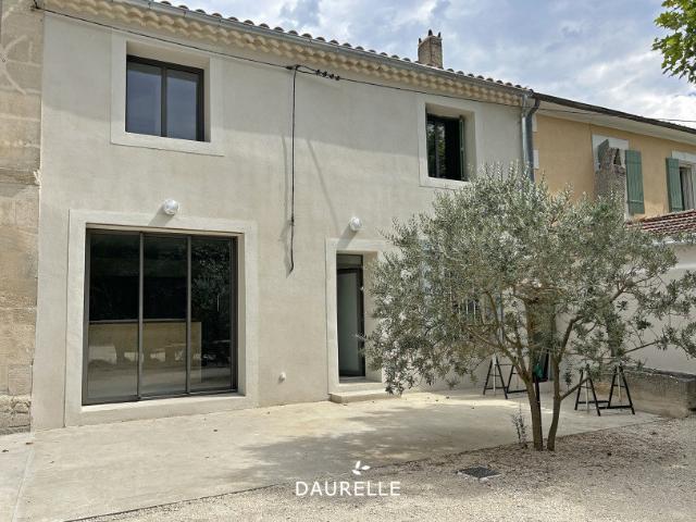 Maison location à Arles, La Salle Les Alpes
