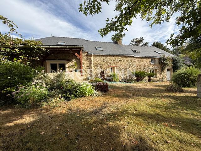 Maison vente à La Ville-Marquet, Pleugriffet