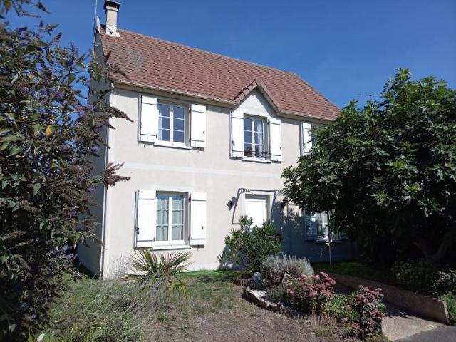 Maison vente à Senlis, Chambly