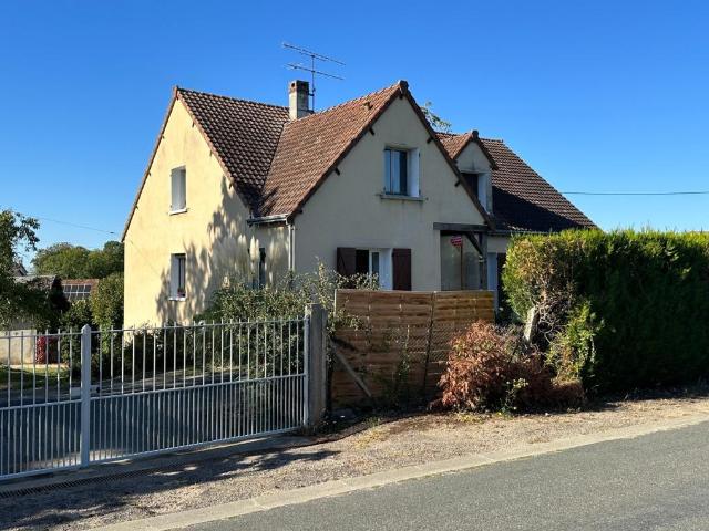 Maison vente à La Châtre, Montgivray