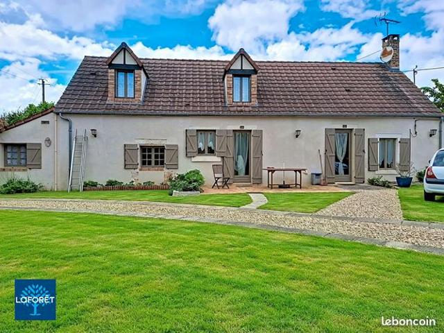 Maison vente à Loches, Chambon