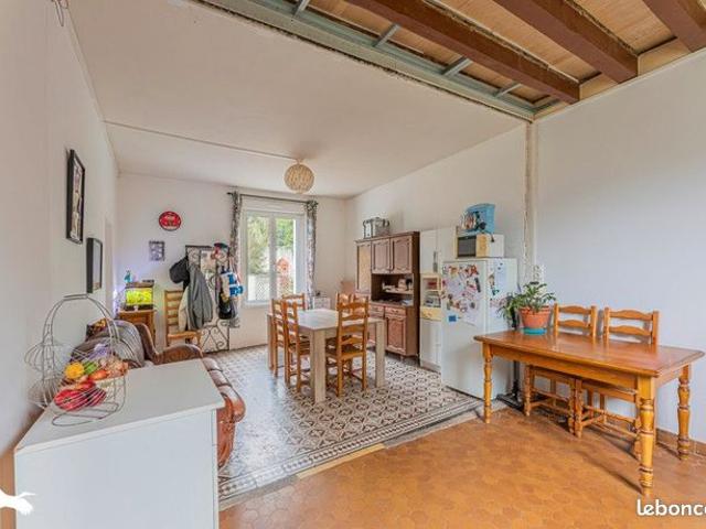 Maison vente à Vendôme, Villechauve