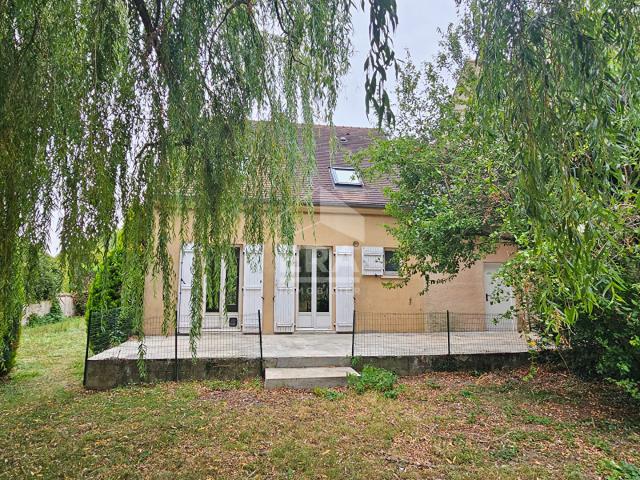 Maison vente à Saint-Germain-en-Laye, Maule