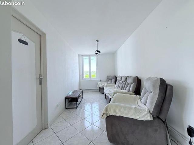 Maison vente à Vervins, Mennevret