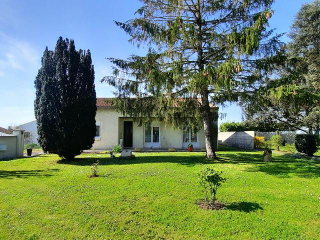 Maison vente à Saintes, Semussac