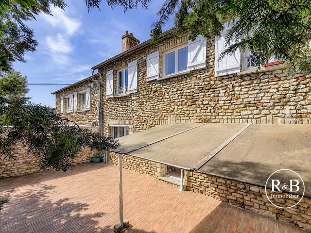Maison vente à Versailles, Plaisir