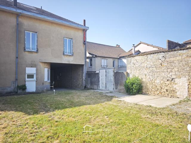 Maison vente à Niort, Lezay