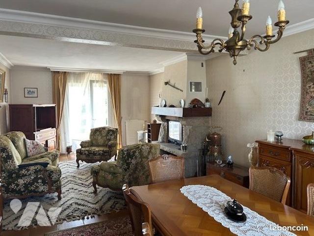 Maison vente à Dinan, Bretagne