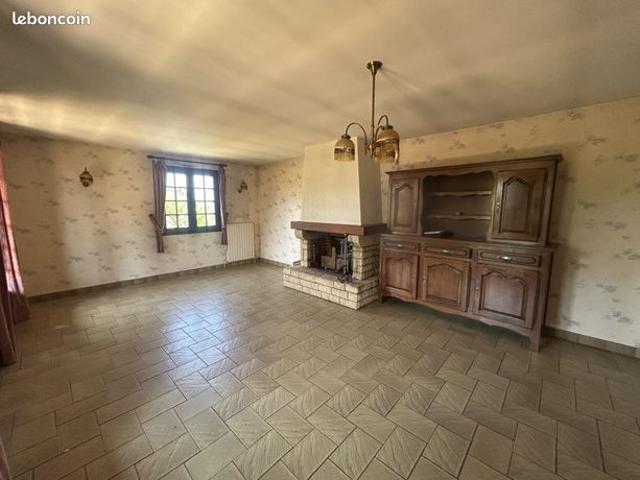 Maison vente à Ussel, Saint-yrieix-le-déjalat