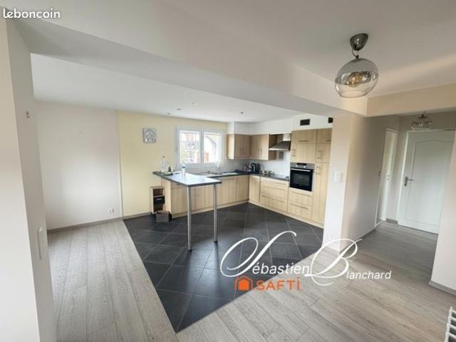 Maison vente à Saint-Julien-en-Genevois, Vétraz-monthoux
