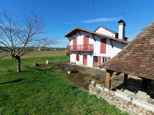 Maison vente à Oloron-Sainte-Marie, Athos-aspis
