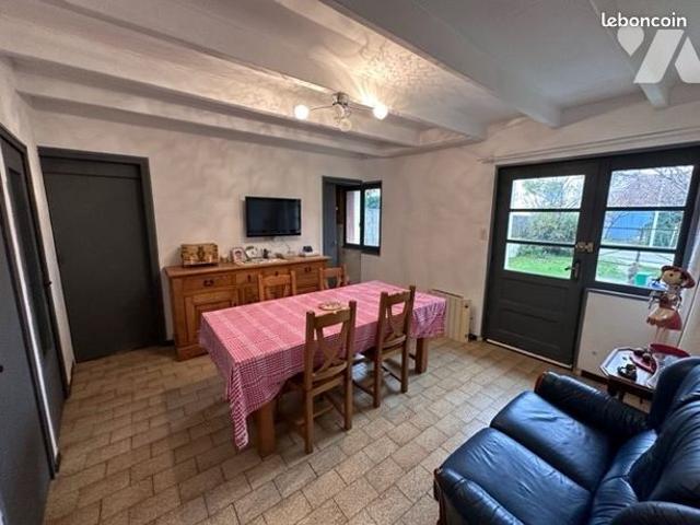 Maison vente à Saint-Jean-d'Angély, Paillé