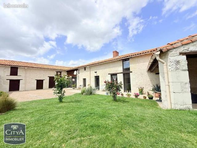 Maison vente à Châtellerault, La Roche-rigault