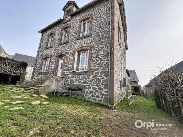 Maison location à Saint-Flour, Auvergne-Rhône-Alpes