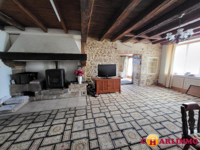 Maison vente à Brigueuil, Charente