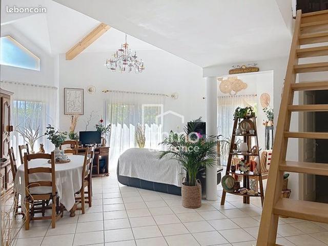 Maison vente à Bourg-en-Bresse, Certines