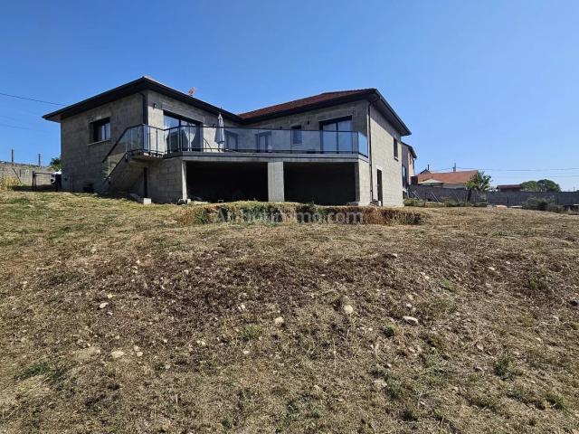 Maison vente à La Tour-du-Pin, Saint-andré-le-gaz
