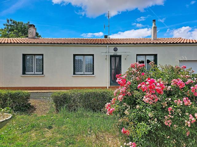 Maison vente à Fontenay-le-Comte, Velluire