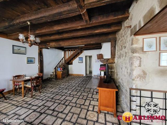 Maison vente à Confolens, Brigueuil