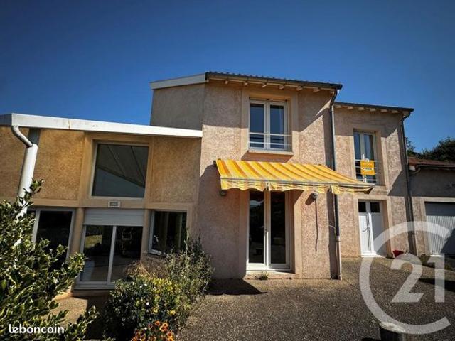 Maison vente à Mauriac, Le Monteil
