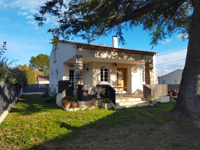 Maison vente à Arles, Saint-etienne-du-grès