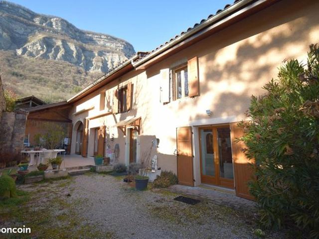 Maison vente à Grenoble, Crolles