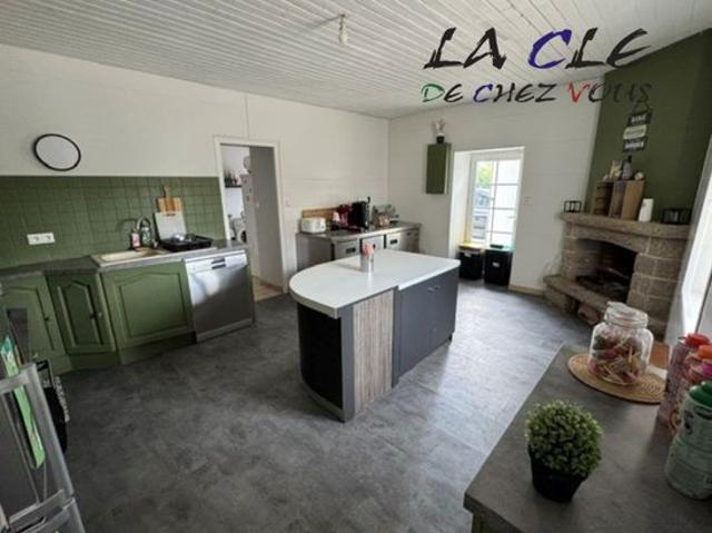 Maison vente à Parthenay, Le Busseau