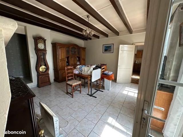 Maison vente à Confolens, Abzac