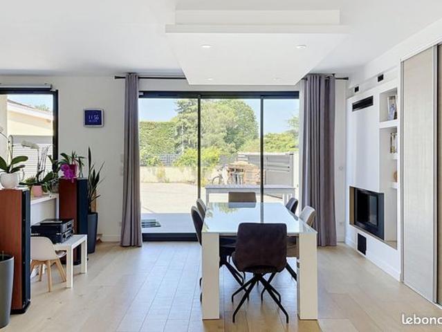 Maison vente à Bordeaux, Pompignac