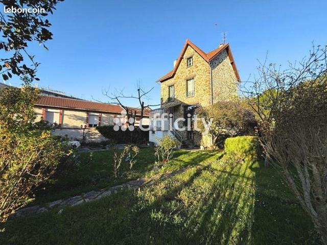 Maison vente à Nanterre, Rueil-malmaison