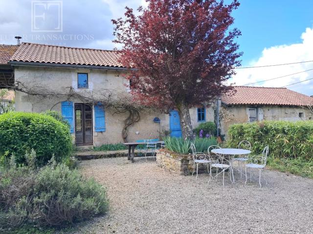 Maison vente à Nontron, Saint-front-la-rivière