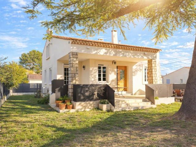 Maison vente à Arles, Saint-etienne-du-grès
