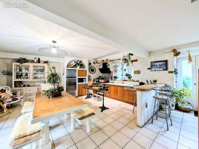 Maison vente à Argelès-Gazost, Luz-saint-sauveur