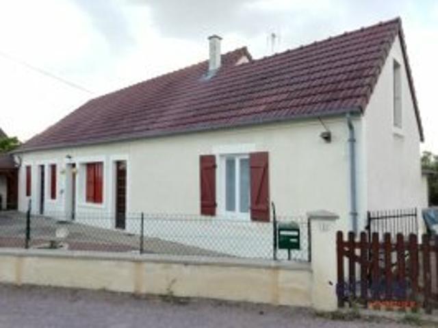 Maison vente à Saint-Amand-Montrond, La Guerche-sur-l'aubois